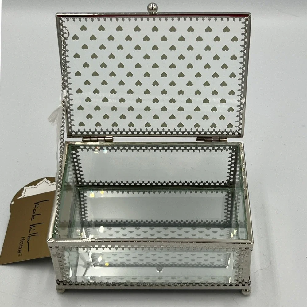 Nicole Miller Jewelry Box Unisex OS Silver Brand New Heart Etched Glass Mirror